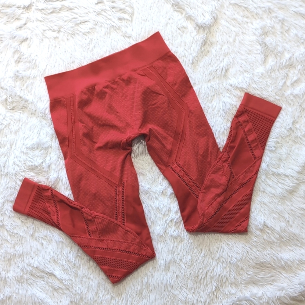 Soulcycle x Nux Red Quintessential Cutout Lasercut Active Leggings - Picture 3 of 11